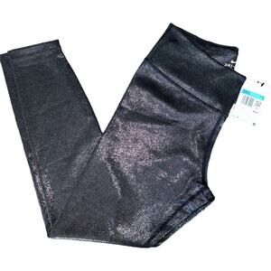 NWT $60 Nike Black Silver Metallic 7/8 leggings Size Medium